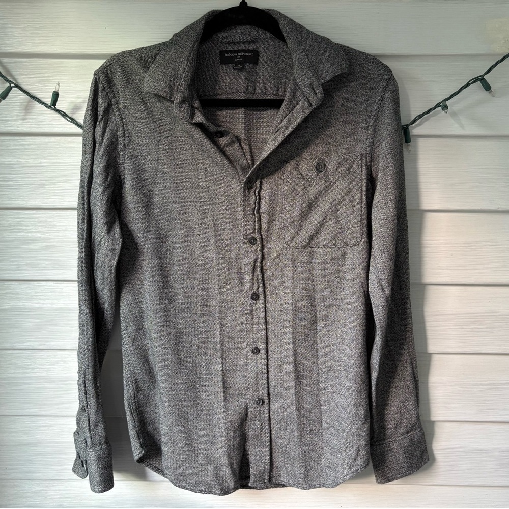 Banana Republic | Men's Slim Fit Gray Button-Up Shirt EUC S